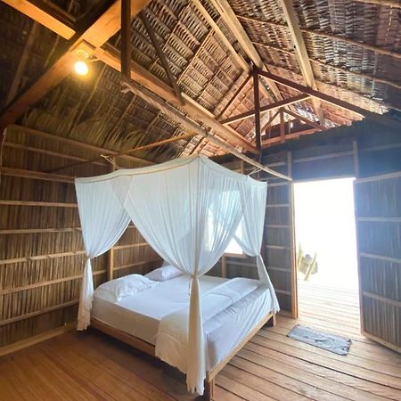Mambetron Homestay Raja Ampat Pulau Mansuar Extérieur photo